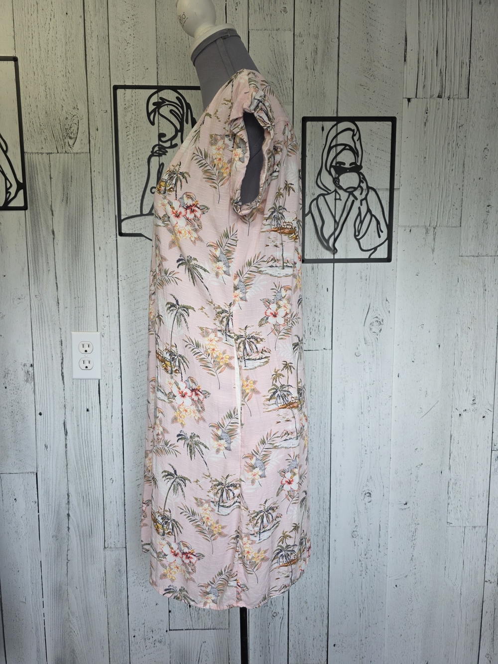 Tribal Femme Pink Tropical Palm Print Button Front Dress | Size Small | Pre-Love - Picture 6 of 14